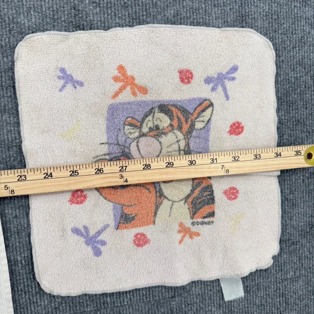 Disney Winnie the Pooh Tigger Hand Towel and Washcloth Set White Character Print
